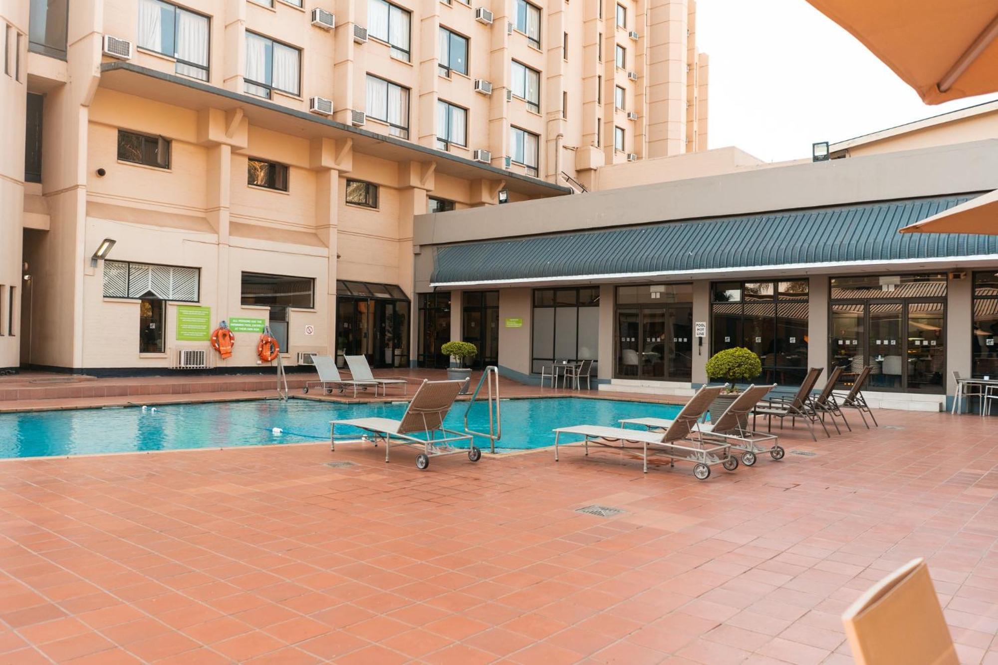 Holiday Inn - Harare By Ihg Kültér fotó