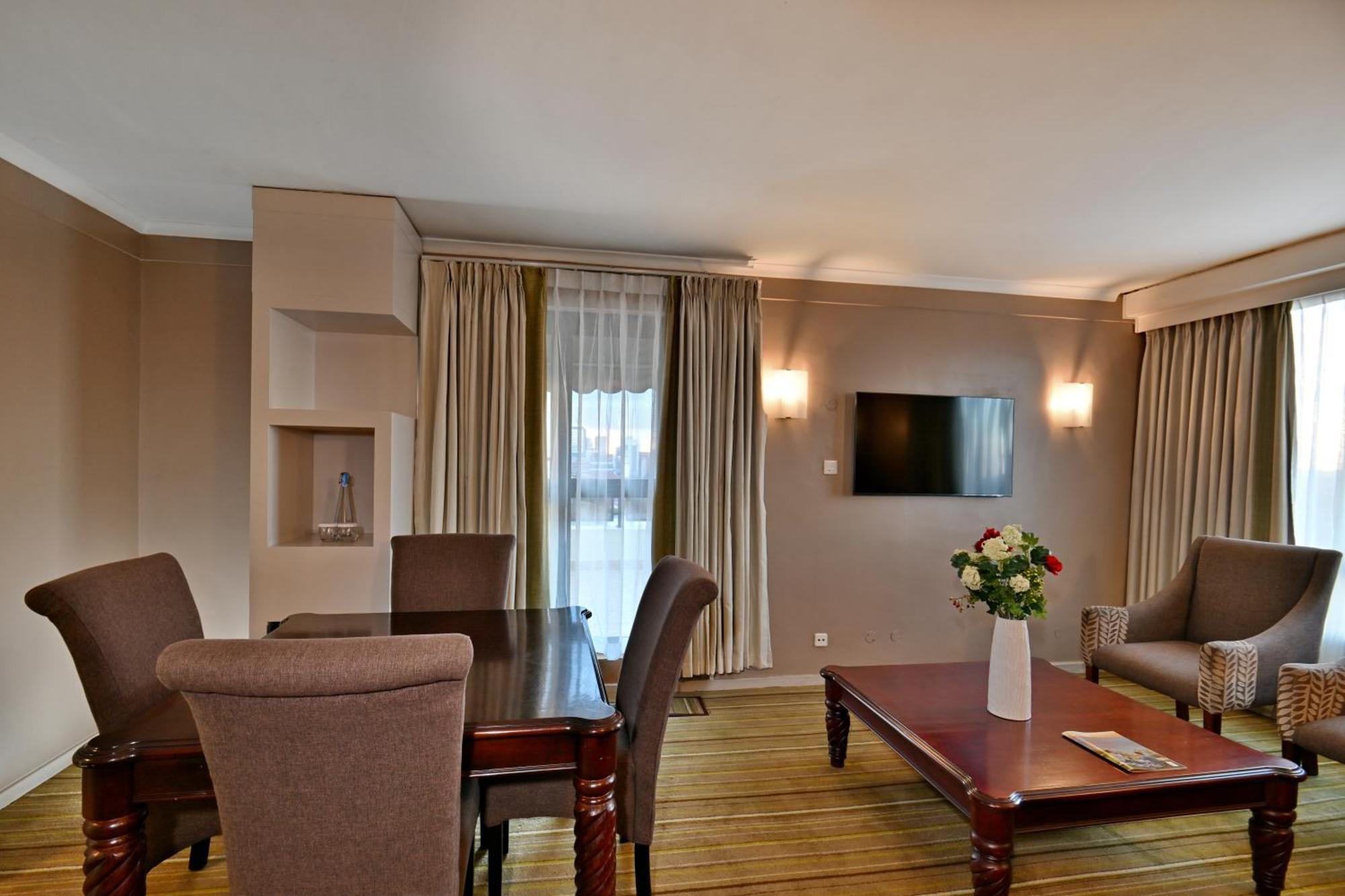 Holiday Inn - Harare By Ihg Kültér fotó
